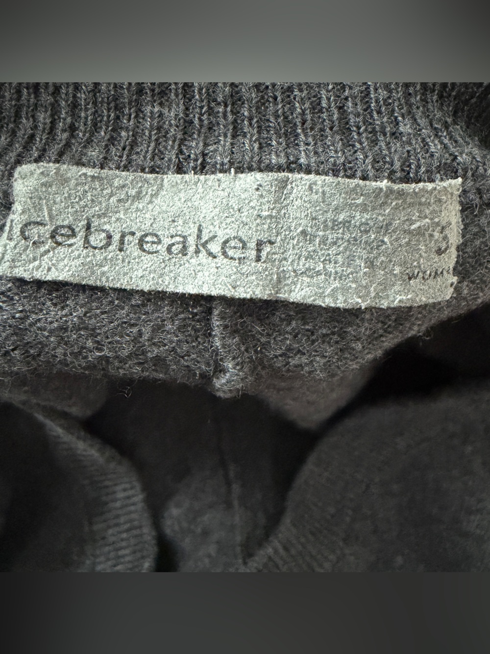 Icebreaker Women’s 100% Merino Wool V-Neck Sweater Charcoal Gray Sz S*51 - Picture 4 of 5